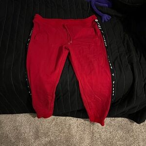 Guess Vibrant Red Casual sweats
